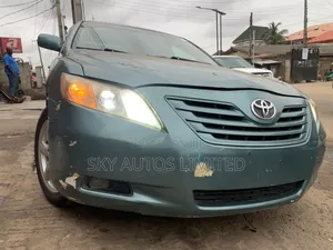 Toyota Camry XLE 4dr Sedan (2.4 4cyl 5A) 2008 Green