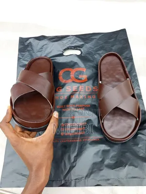 Zara Slides