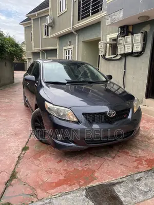 Toyota Corolla 2009 Gray