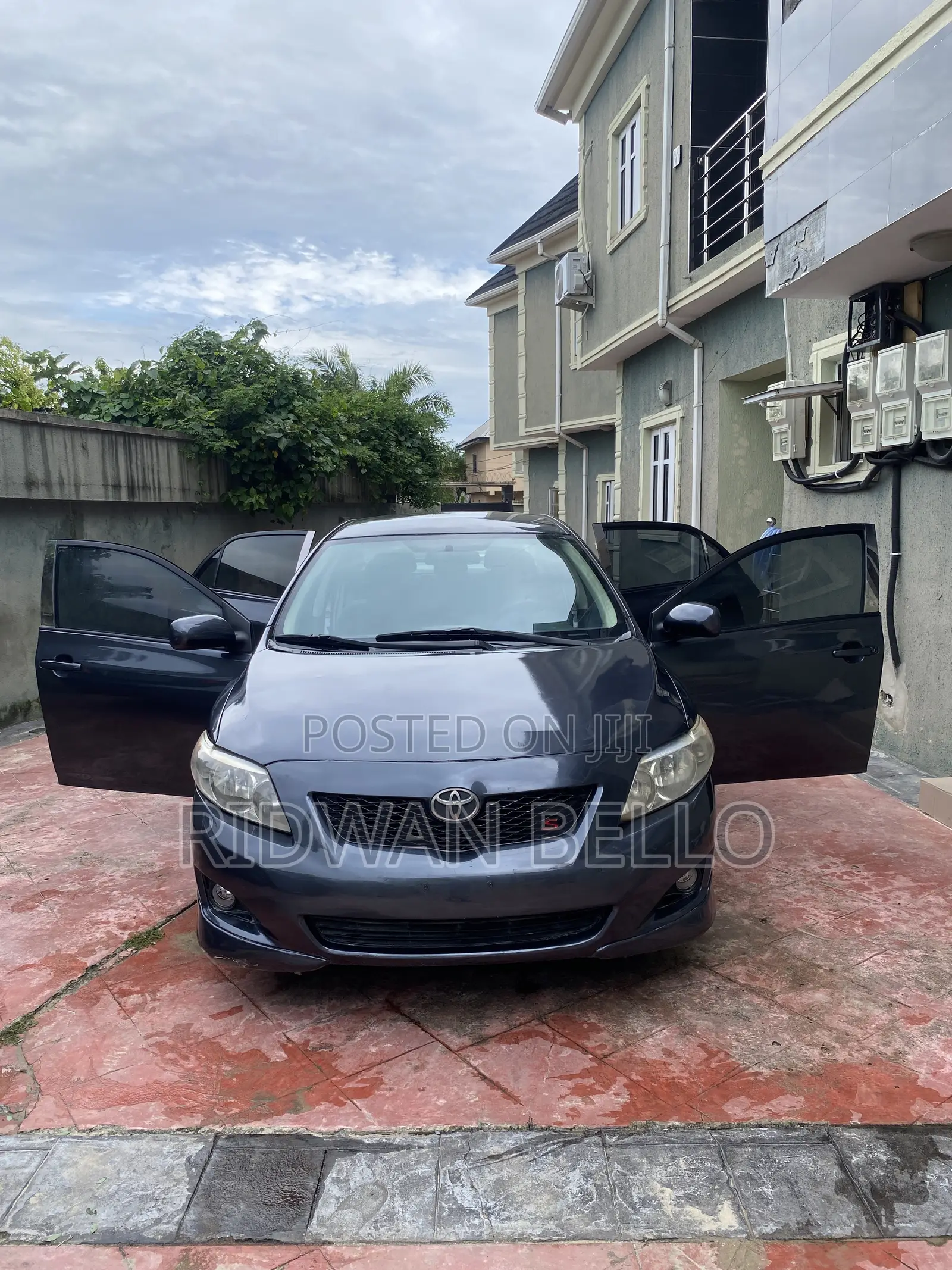 Toyota Corolla 2009 Gray