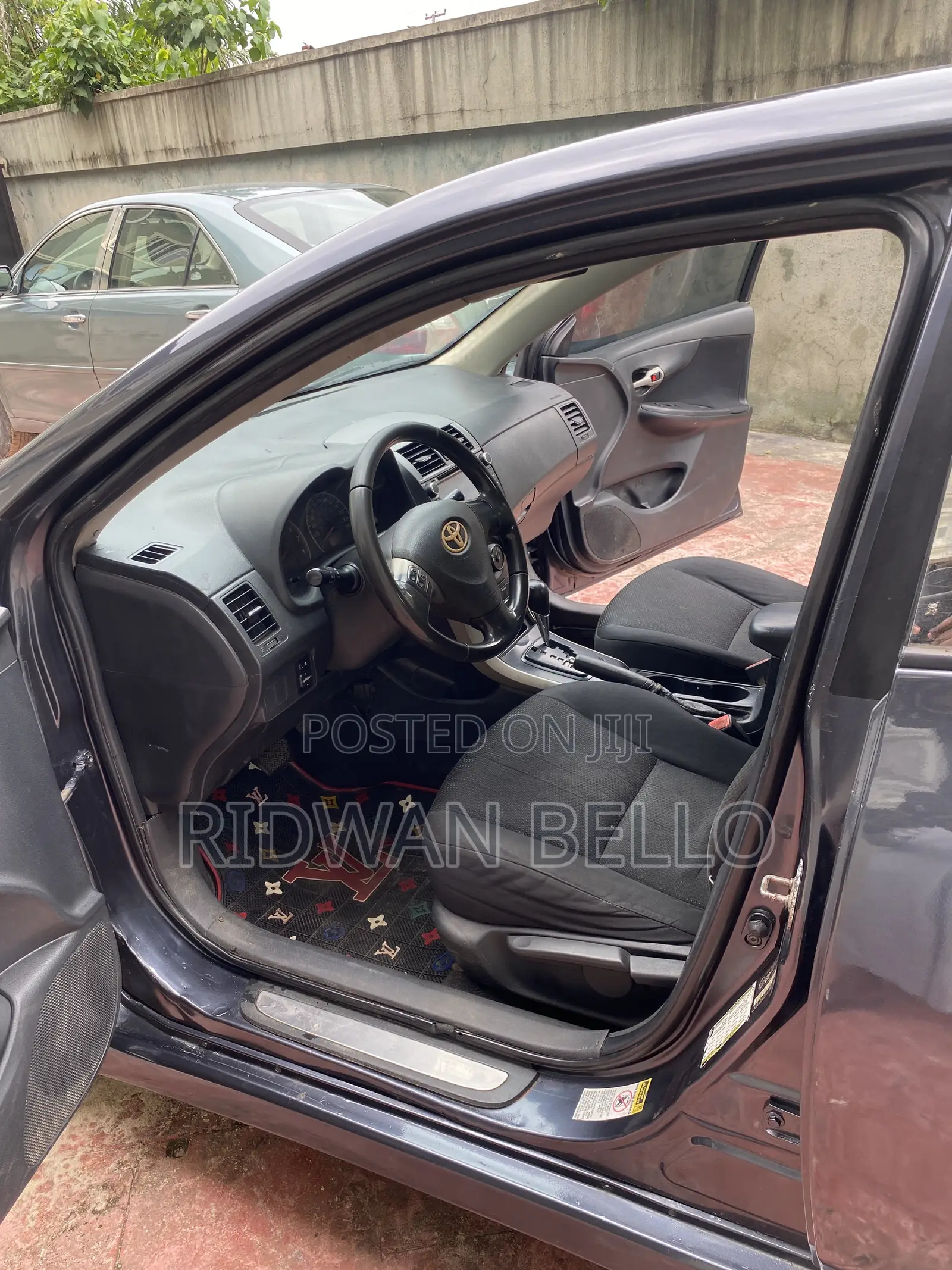 Toyota Corolla 2009 Gray