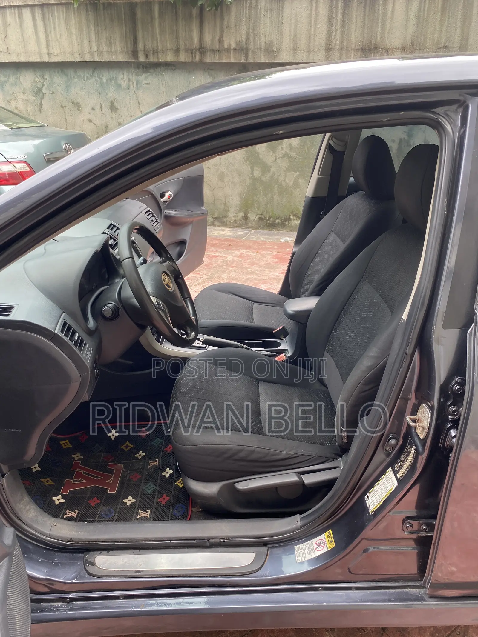 Toyota Corolla 2009 Gray