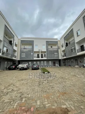 4bdrm Duplex in Wuse 2 for sale