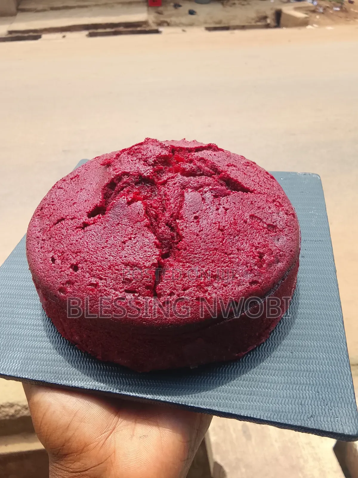Plain Cakes Available And Affordable