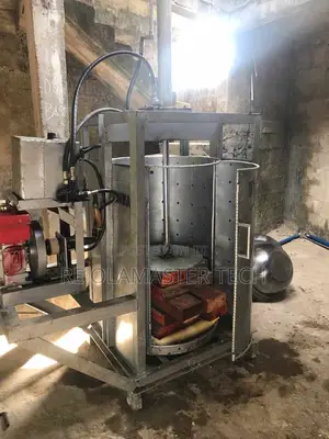 Automatic Hydraulic Presser