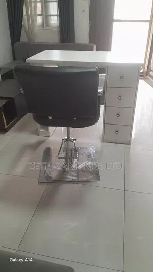 Saloon Chair and Table