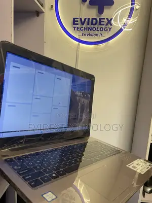 Laptop Asus X555LA 8GB Intel Core i5 SSD 256GB