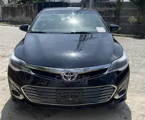 Toyota Avalon XLE FWDSedan (3.6L 6cyl 6A) 2016 Black