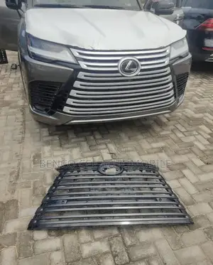 You Can Change Your Front Grill Lexus Lx600 From Black to Silver