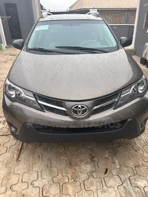 Toyota RAV4 LE 4dr SUV (2.5L 4cyl 6A) 2014 Brown