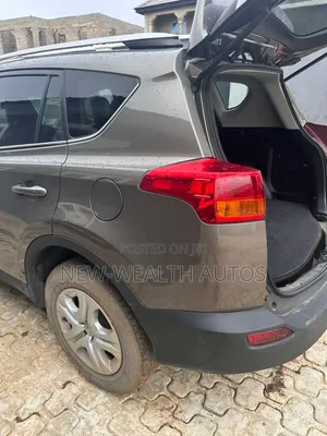 Toyota RAV4 LE 4dr SUV (2.5L 4cyl 6A) 2014 Brown