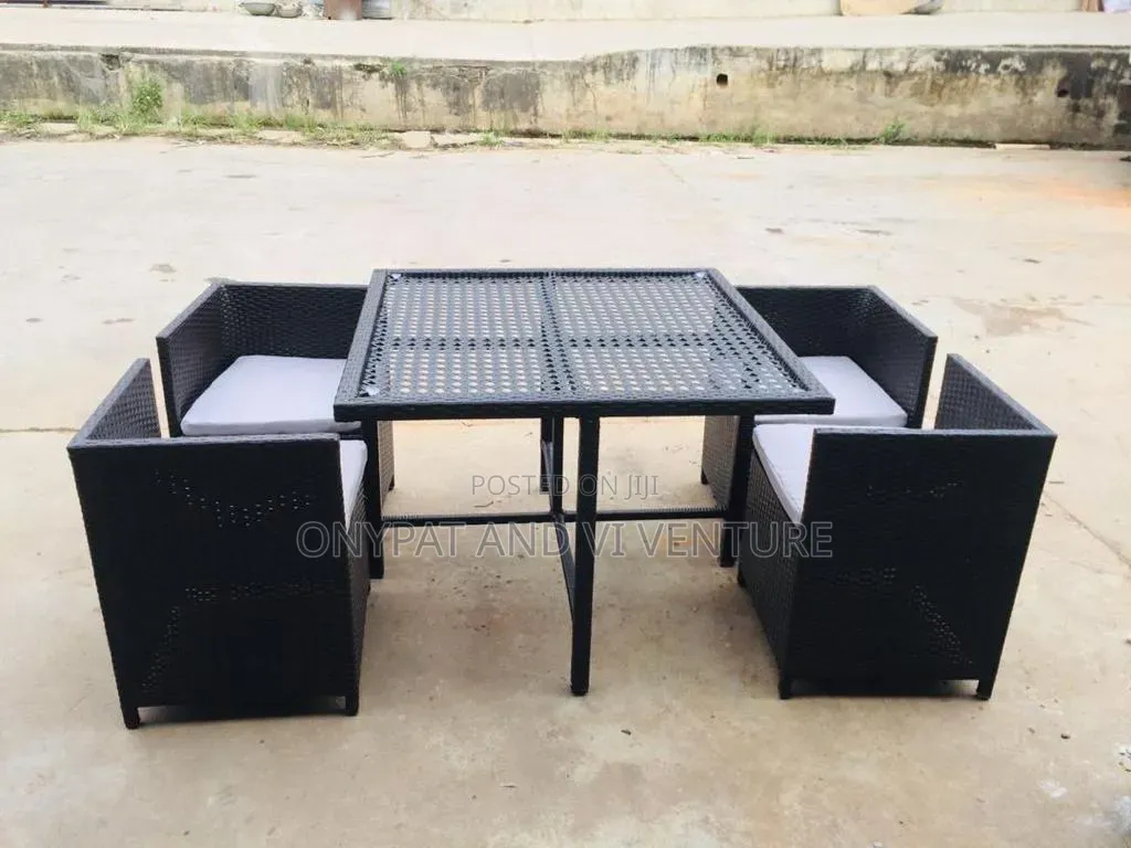 Classic Rattan Dinning Set