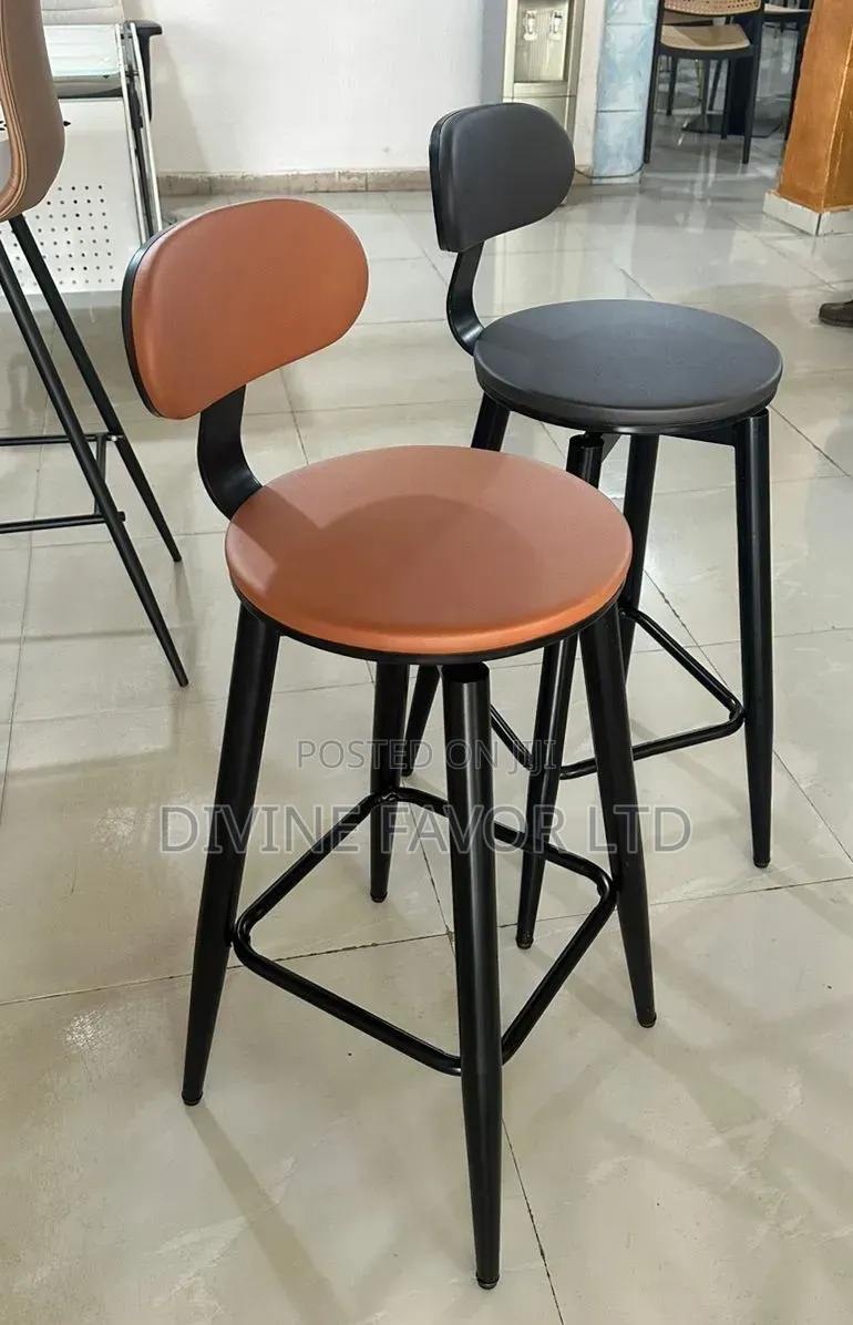 Bar Stool for Restaurant and Studio