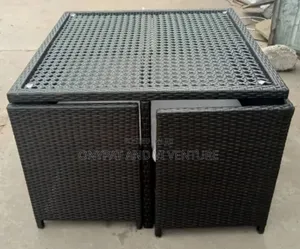 Morden Outdoor Dinning Unit With Glass Top