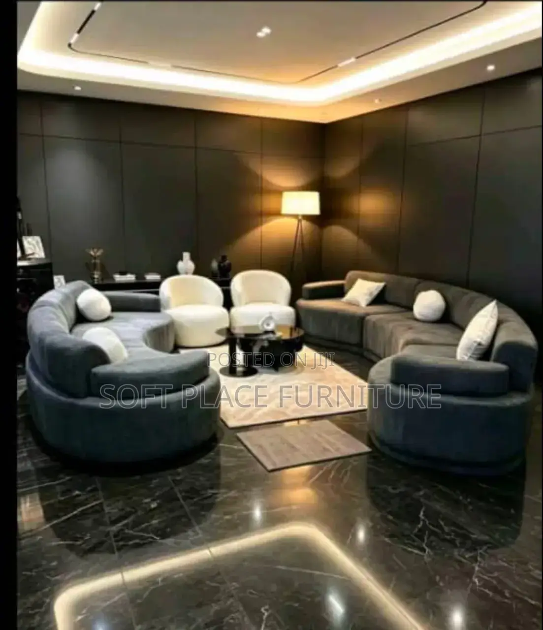 High Classic Luxury Truckey Sofa