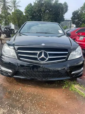 Mercedes-Benz C300 Luxury 4Matic Sedan AWD (3.5L 6cyl 7A) 2013 Black