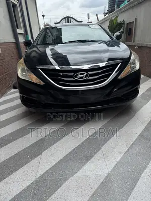 Hyundai Sonata GLS Sedan FWD (2.4L 4cyl 6A) 2012 Black