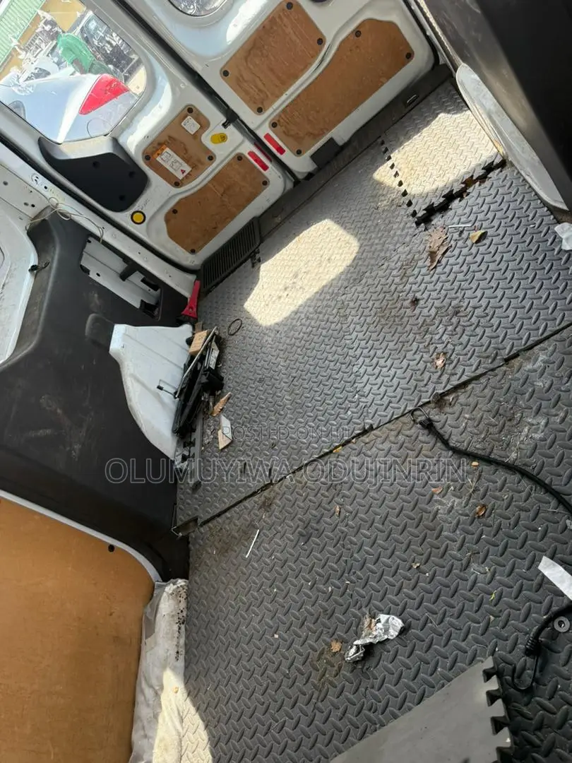 Ford Econovan 2010 White