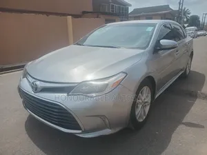 Toyota Avalon XLE Premium 4dr Sedan (3.5L 6cyl 6A) 2015 Silver