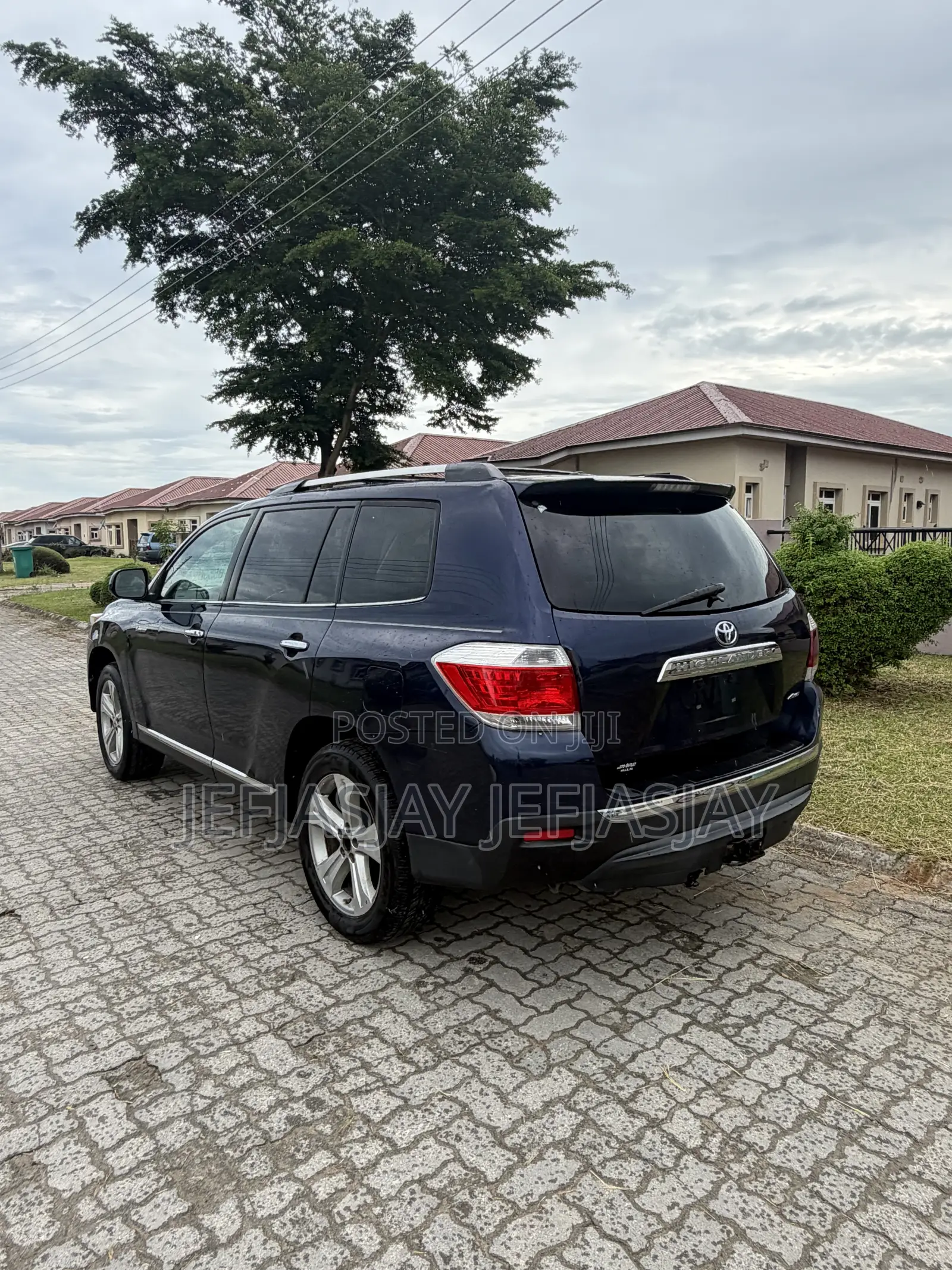 Toyota Highlander Limited 2012 Blue