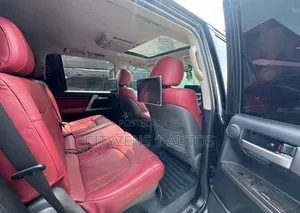 Toyota Land Cruiser 2011 Black