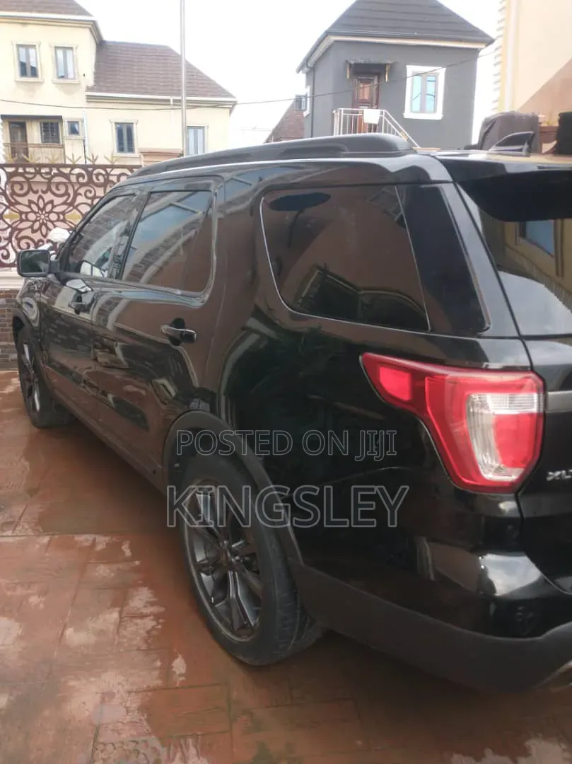 Ford Explorer 2017 Black