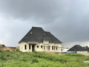 3bdrm Bungalow In Akala Express For Sale