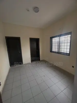 3bdrm Apartment in Lekki Phase 1 for rent