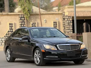 Mercedes-Benz C300 2014 Black