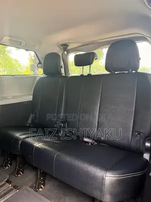 Toyota Sienna SE 8-Passenger 4dr Minivan (3.5L 6cyl 6A) 2015 Red