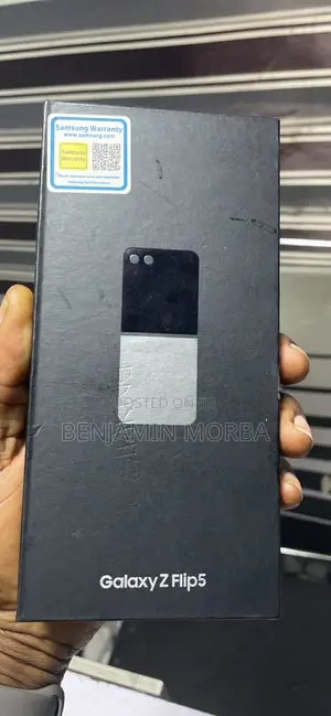 New Samsung Galaxy Z Flip 5 256 GB Black