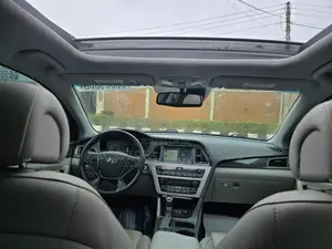 Hyundai Sonata Limited Sedan FWD (2.4L 4cyl 6A) 2016 Blue