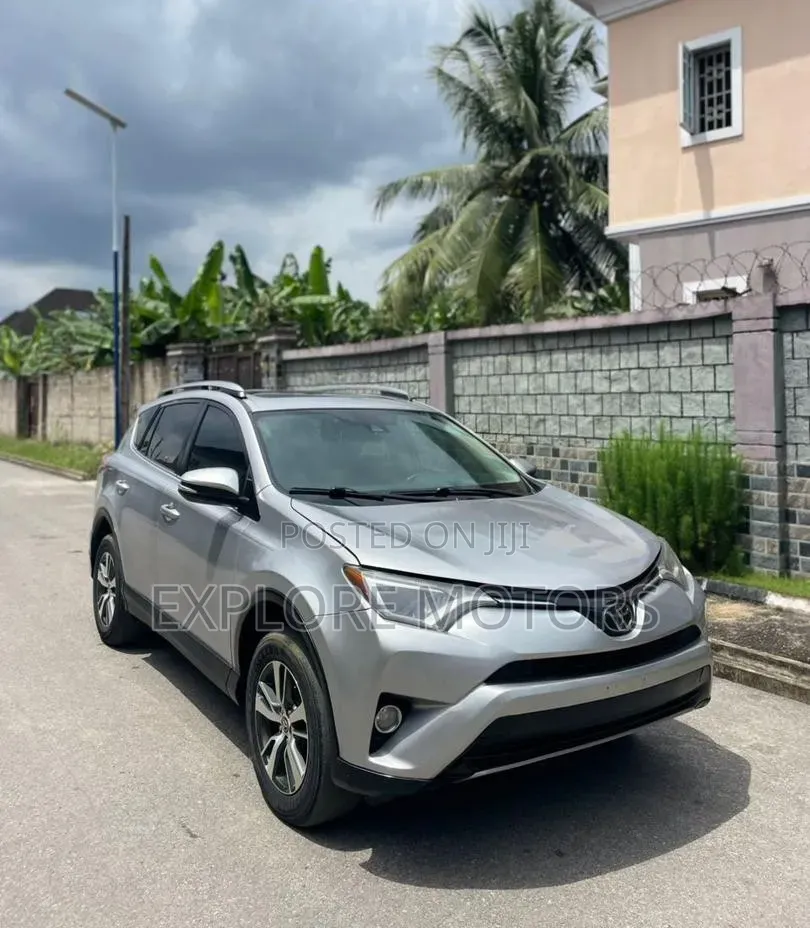 Toyota RAV4 2018 Silver