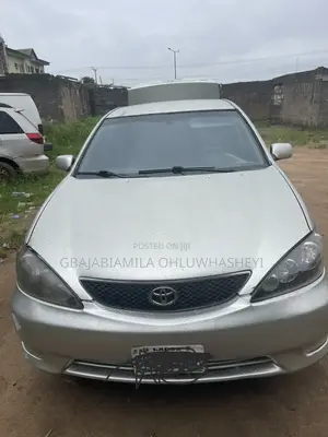 Toyota Camry 2005 Silver