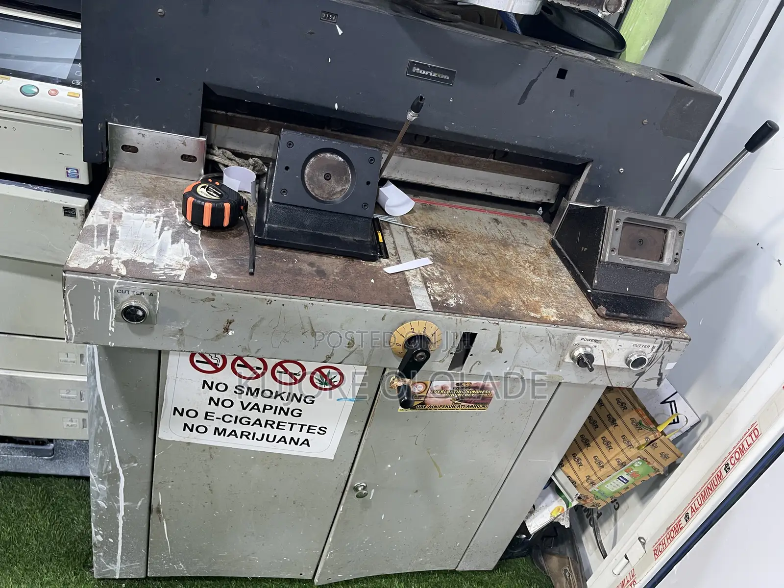 Industrial Cutting Machine