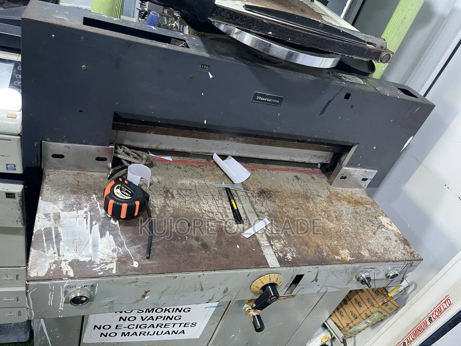 Industrial Cutting Machine