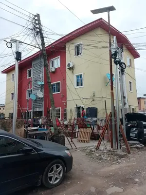 2bdrm Block of Flats in Iponri Lsdpc Estate for sale