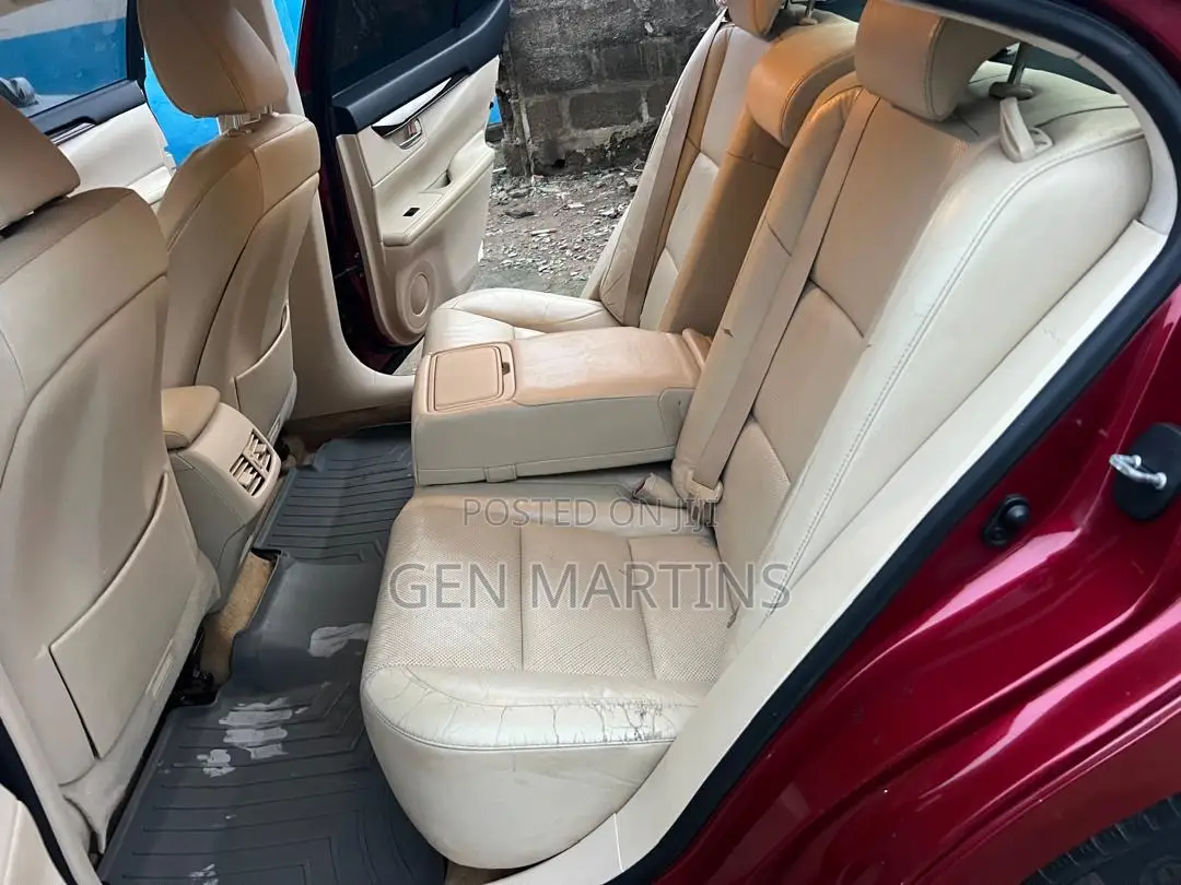 Lexus ES 2017 Red