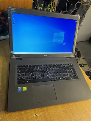 Laptop Acer Aspire E5-772G 8GB Intel Core i5 HDD 1T