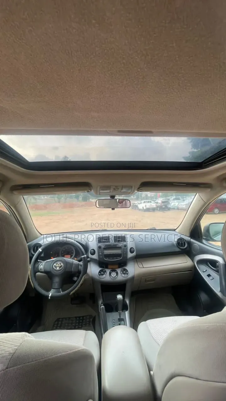Toyota RAV4 1.8 2007 Gray