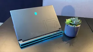 Laptop Alienware 17 R5 32GB AMD Ryzen 9 SSHD (Hybrid) 1T