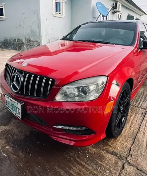 Mercedes-Benz C350 2013 Red