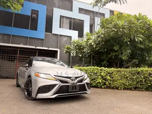 Toyota Camry XSE V6 2022 Silver