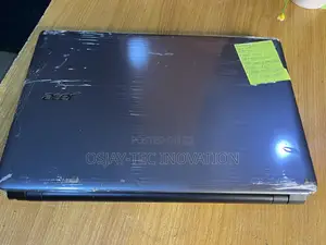 Laptop Acer Aspire E5-722G 8GB Intel Core i7 HDD 500GB