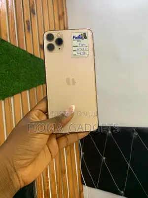 Apple iPhone 11 Pro Max 64 GB Gold