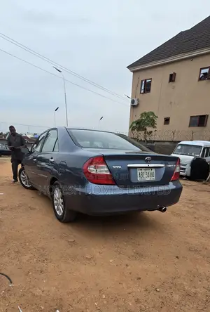 Toyota Camry LE 4dr Sedan (2.4L 4cyl 5M) 2003 Blue