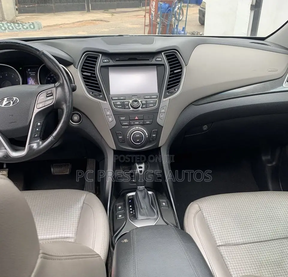 Hyundai Santa Fe 2014 Silver