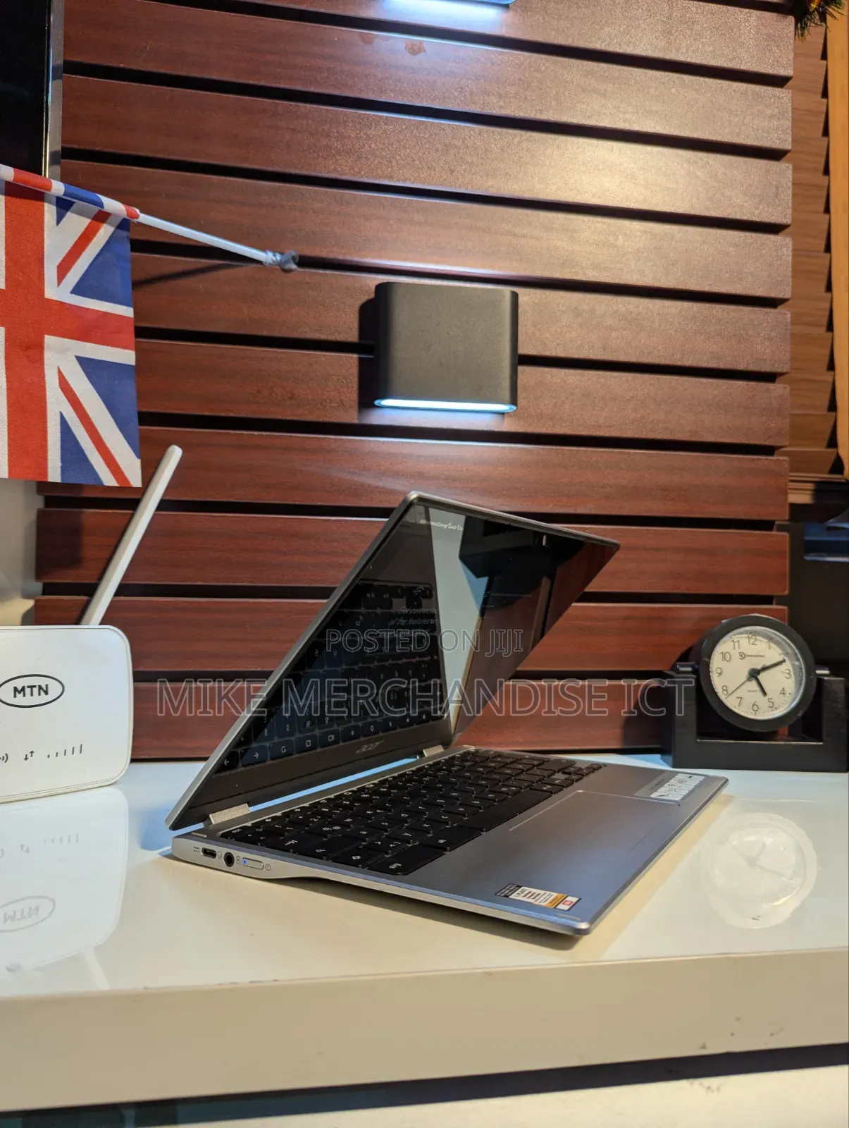 Laptop Acer Spin 311 4GB Intel Atom SSD 60GB