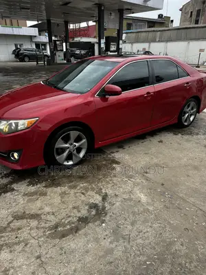 Toyota Camry SE V6 4dr Sedan (3.5L 6cyl 6A) 2013 Red