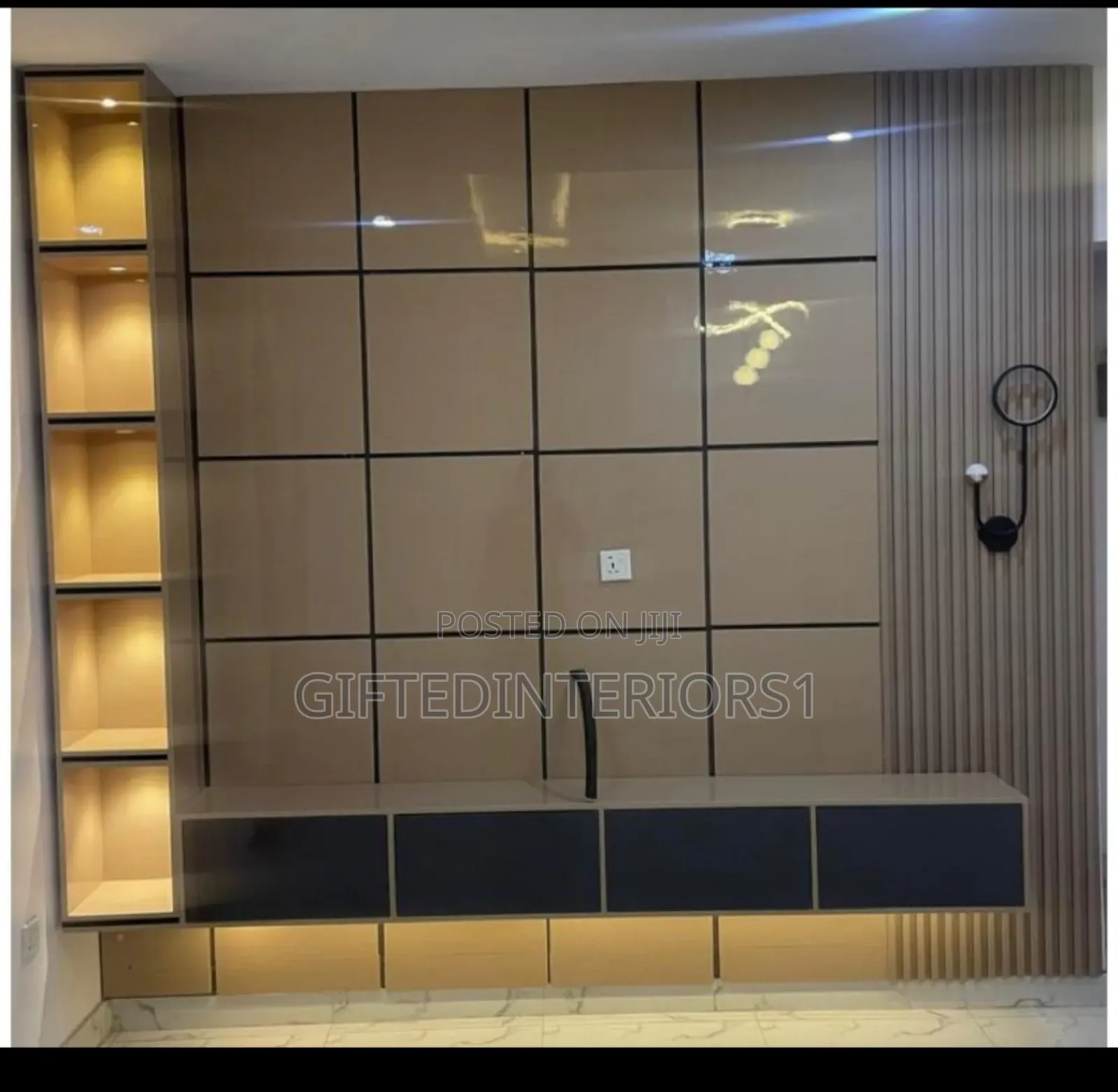 High Glossy Tv Console With Wall Panel